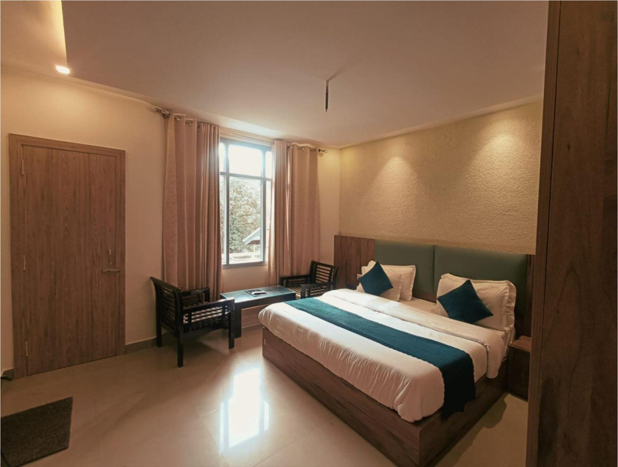 Hotel Wild Rose - Dalhousie Ngoại thất bức ảnh