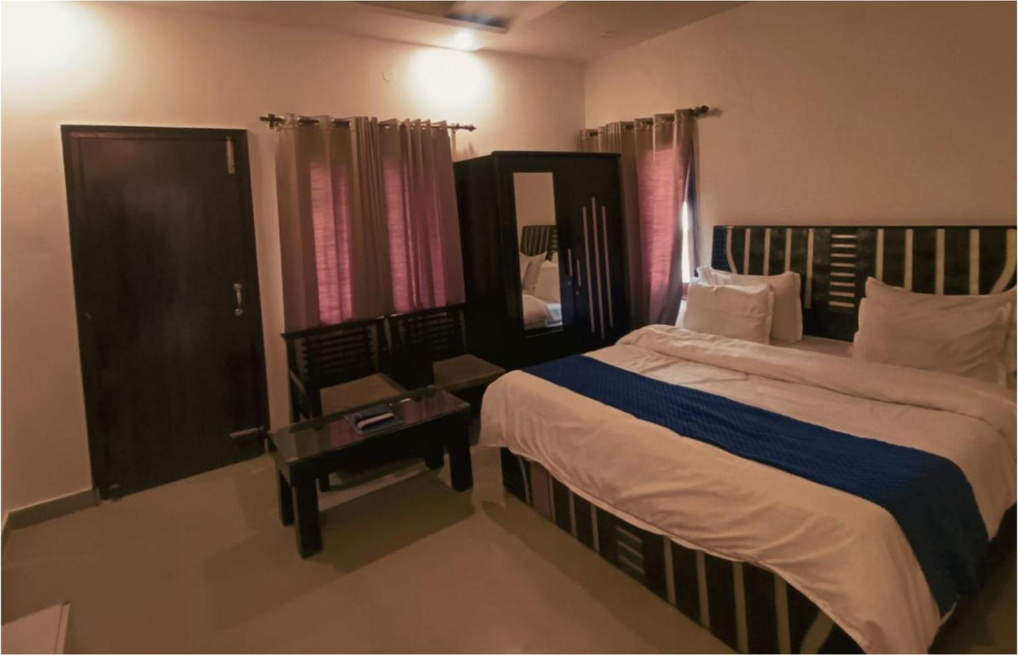 Hotel Wild Rose - Dalhousie Ngoại thất bức ảnh